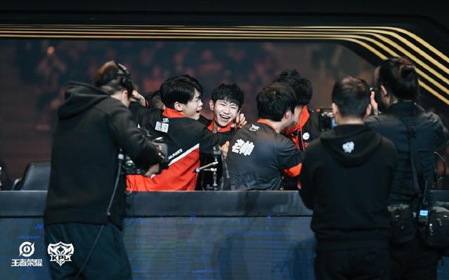 Vitality 成为 CS 历史上在 lan 锦标赛中赢得最长连胜的三支战队之一